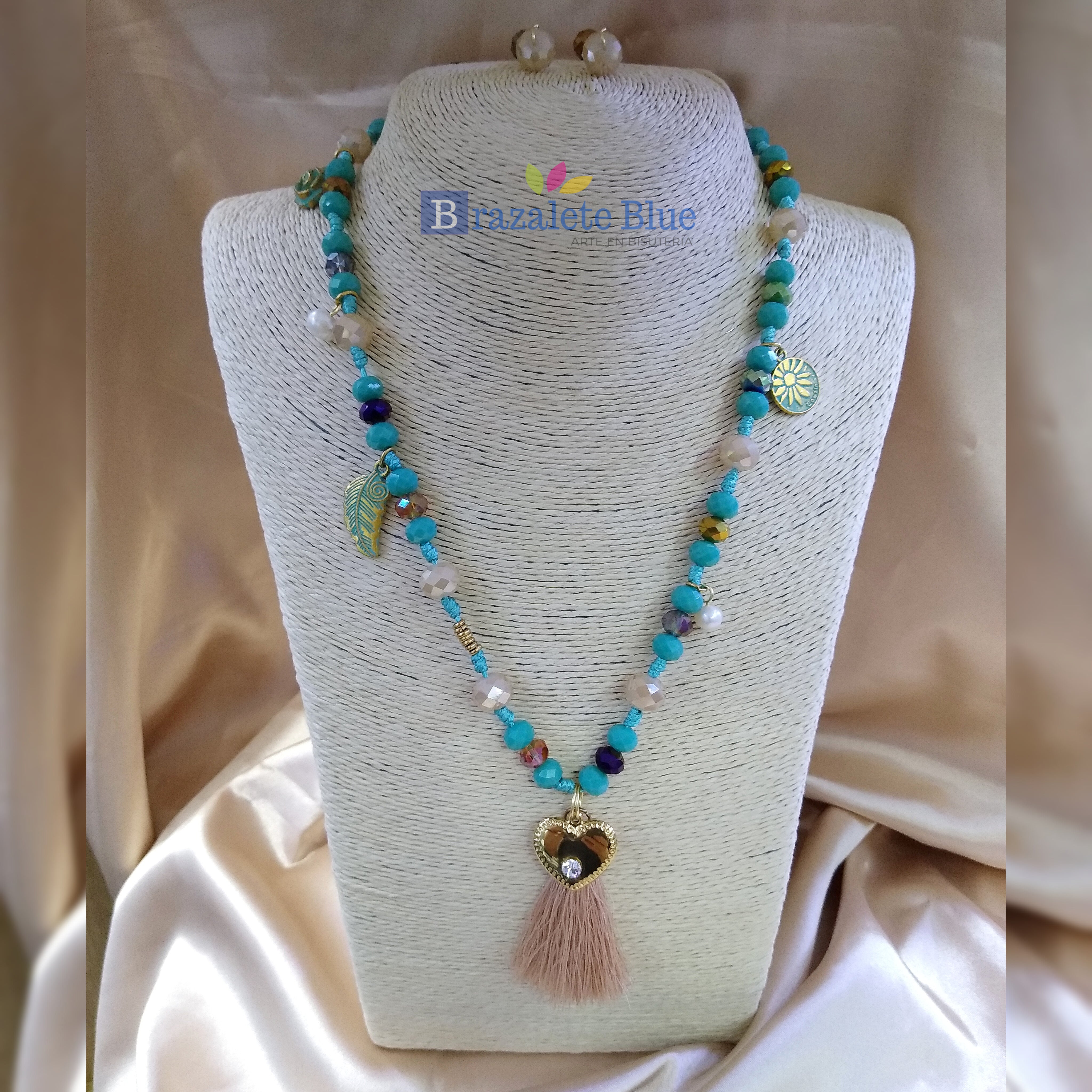 Conjunto de collar discount aretes y pulsera